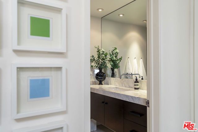 6401 Tahoe Drive, Los Angeles, CA 90068