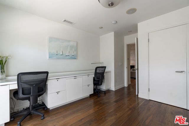 6401 Tahoe Drive, Los Angeles, CA 90068