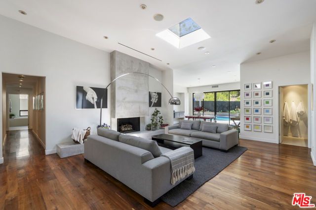 6401 Tahoe Drive, Los Angeles, CA 90068