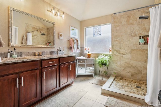 5618 Thunder Oaks, San Antonio, TX 78261