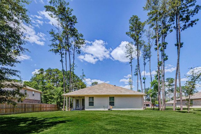2407 S Colosseum Court, New Caney, TX 77357