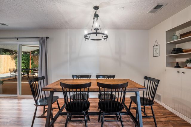 1132 LANDMAN Drive NE, Albuquerque, NM 87112