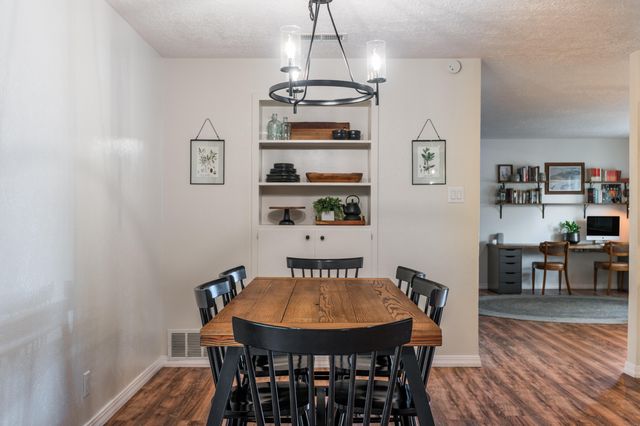 1132 LANDMAN Drive NE, Albuquerque, NM 87112