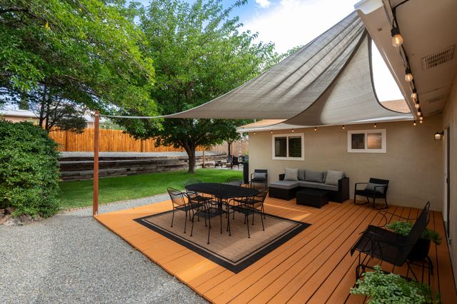 1132 LANDMAN Drive NE, Albuquerque, NM 87112