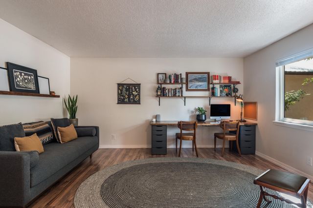 1132 LANDMAN Drive NE, Albuquerque, NM 87112