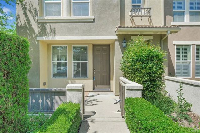 15723 Parkhouse Drive 91, Fontana, CA 92336