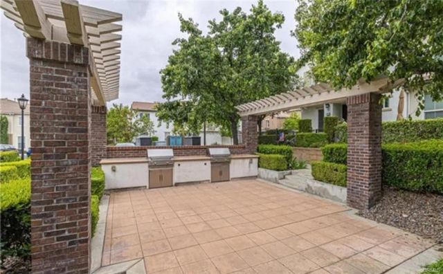 15723 Parkhouse Drive 91, Fontana, CA 92336