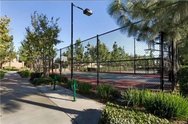 15723 Parkhouse Drive 91, Fontana, CA 92336