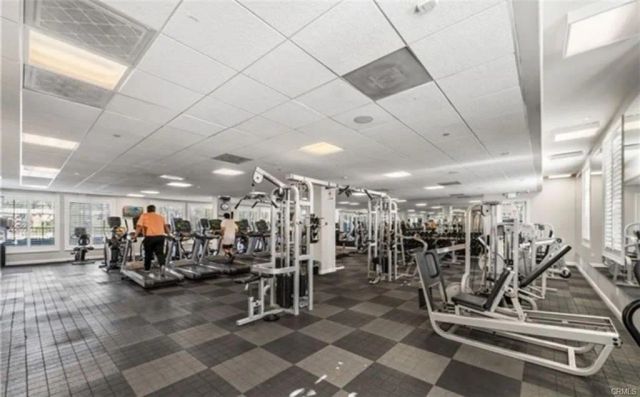 15723 Parkhouse Drive 91, Fontana, CA 92336