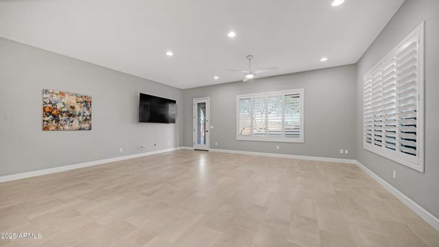 1123 W THUNDERHILL Drive, Phoenix, AZ 85045