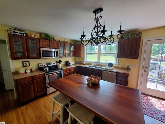5705 State Park Road, Travelers Rest, SC 29690