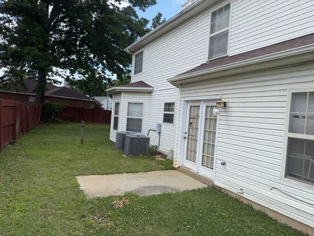 5453 Hickory Woods Dr, Antioch, TN 37013