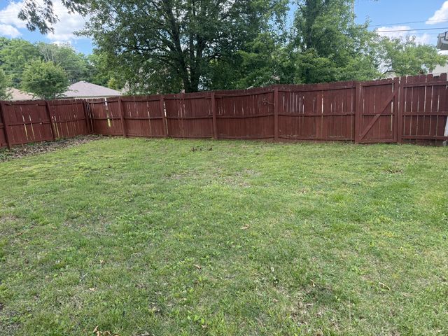 5453 Hickory Woods Dr, Antioch, TN 37013