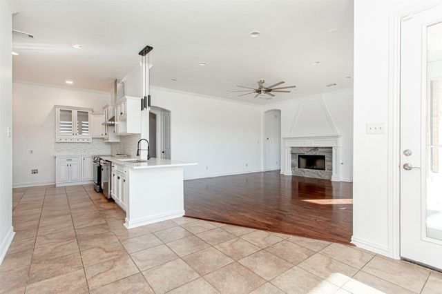 2000 Le Mans Drive, Carrollton, TX 75006