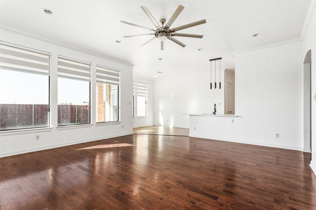 2000 Le Mans Drive, Carrollton, TX 75006