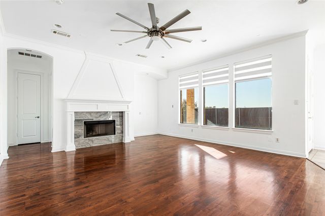 2000 Le Mans Drive, Carrollton, TX 75006