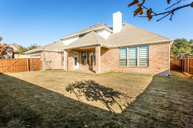 2000 Le Mans Drive, Carrollton, TX 75006