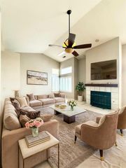 1113 Copper Cottage Ln, Modesto, CA 95355