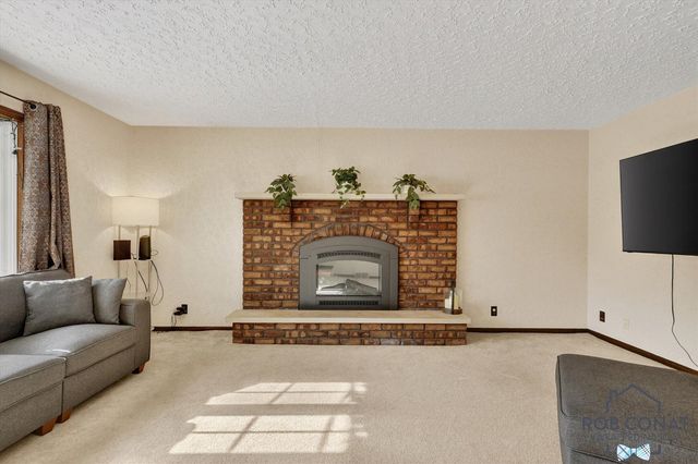 2057 108th Avenue, Otsego, MI 49078