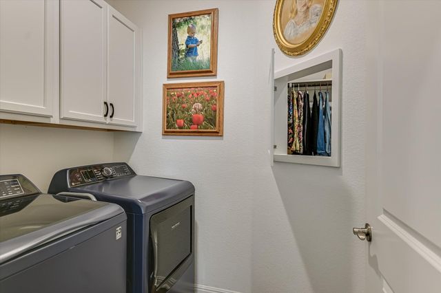 811 Saratoga LN, Georgetown, TX 78633