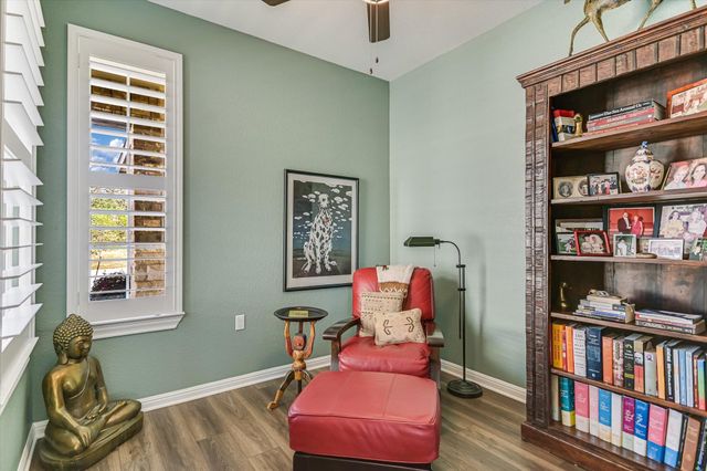 811 Saratoga LN, Georgetown, TX 78633