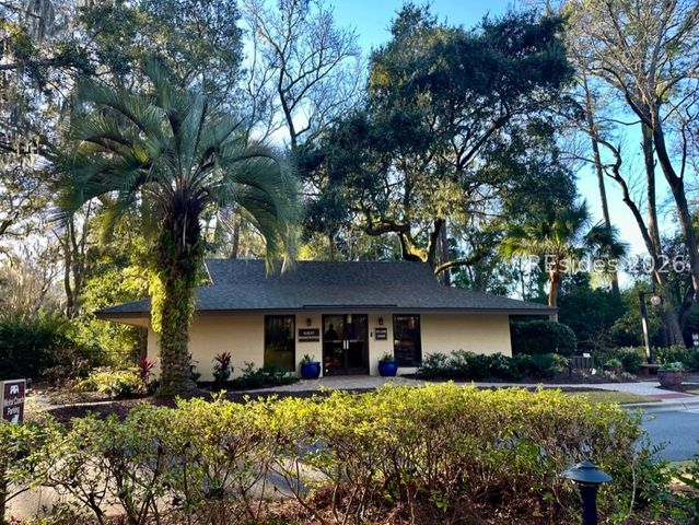 133 Arrow Road 23, Hilton Head Island, SC 29928