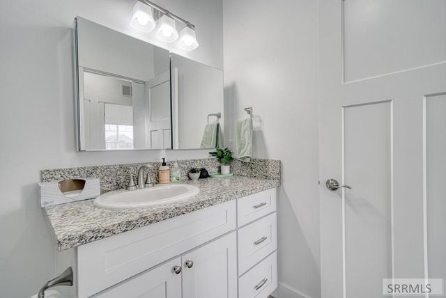 456 S 3rd W, Sugar City, ID 83448