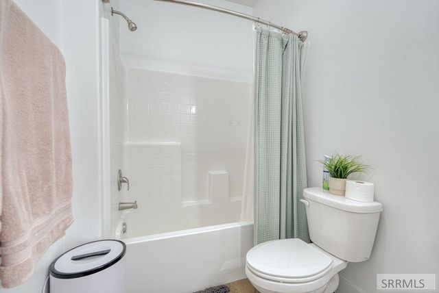 456 S 3rd W, Sugar City, ID 83448