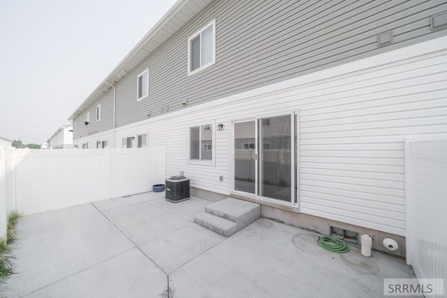456 S 3rd W, Sugar City, ID 83448