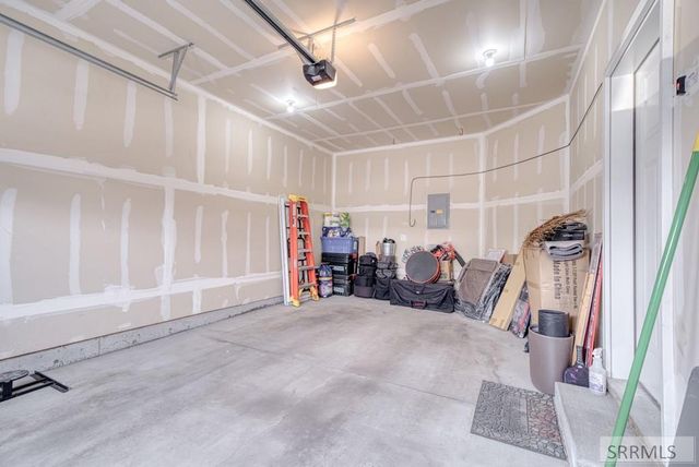 456 S 3rd W, Sugar City, ID 83448