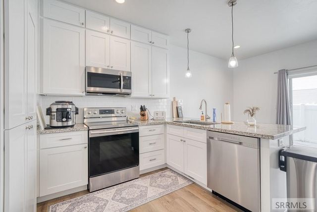 456 S 3rd W, Sugar City, ID 83448