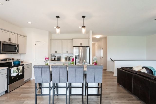 6635 NE 9th Court, Des Moines, IA 50021