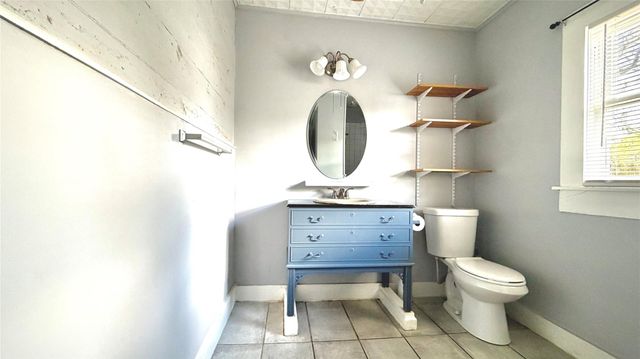 102 S S Beauregard Street 2, Alvin, TX 77511