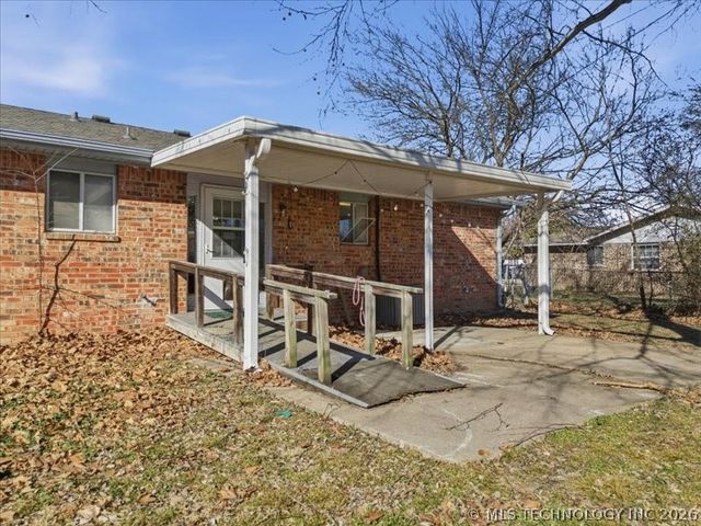315 S 190th East Avenue, Tulsa, OK 74108