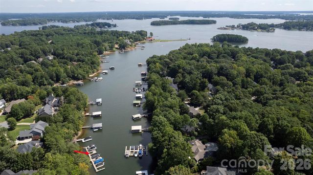 7786 Chapel Creek Drive, Denver, NC 28037