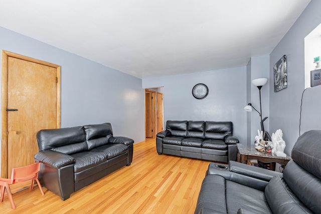 5800 W Pershing Road, Cicero, IL 60804