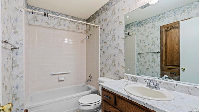524 Marilyn Dr, Schertz, TX 78154