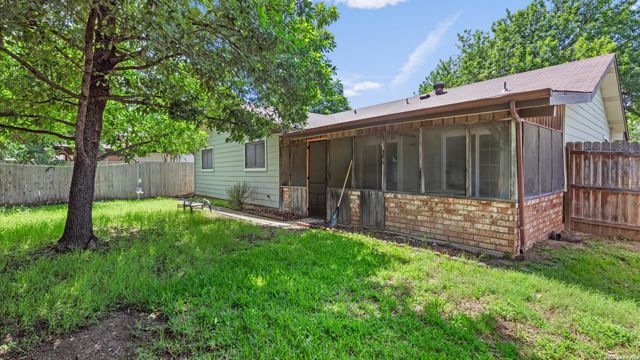 524 Marilyn Dr, Schertz, TX 78154