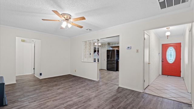 524 Marilyn Dr, Schertz, TX 78154