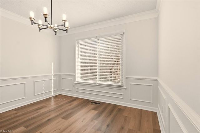 1000 New Hampshire Drive, Jamestown, NC 27282