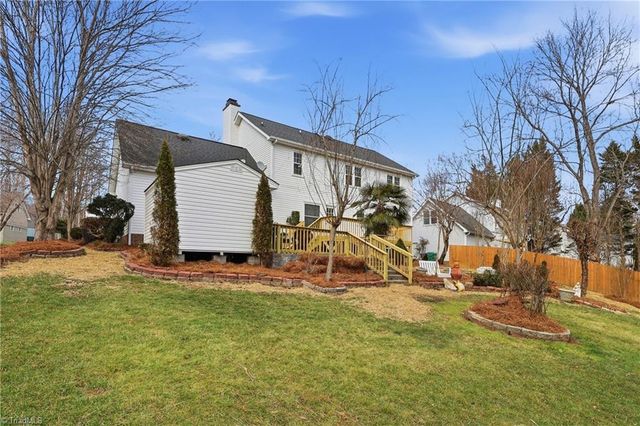 1000 New Hampshire Drive, Jamestown, NC 27282