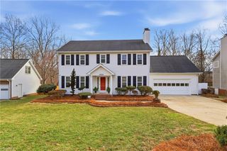 1000 New Hampshire Drive, Jamestown, NC 27282