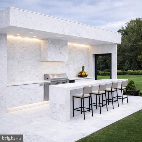 9933 BENTCROSS DR, Potomac, MD 20854