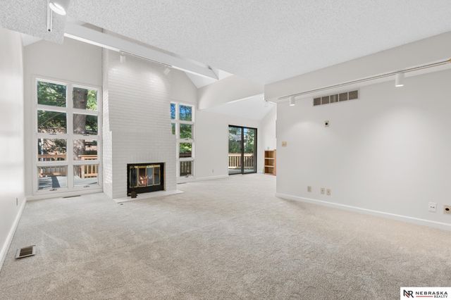 1306 Three Pines Court, Lincoln, NE 68510