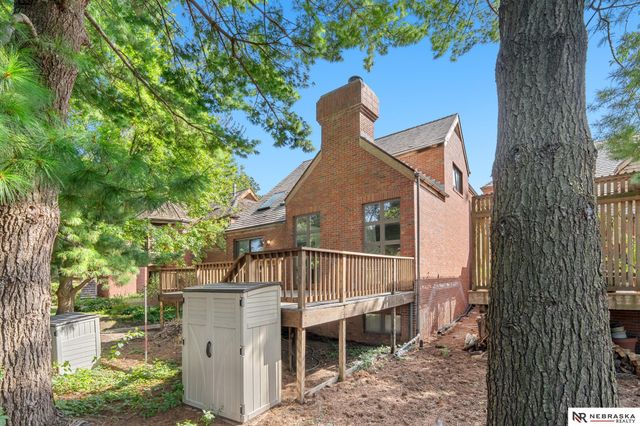 1306 Three Pines Court, Lincoln, NE 68510