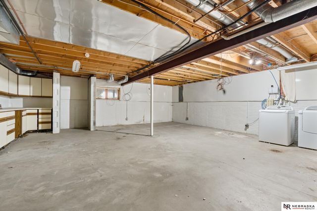 1306 Three Pines Court, Lincoln, NE 68510