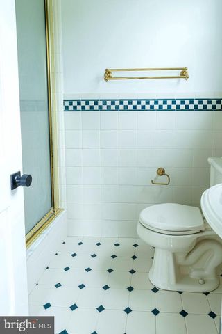 22 BIRCH RD, Malvern, PA 19355