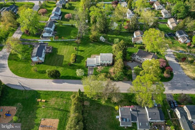 22 BIRCH RD, Malvern, PA 19355