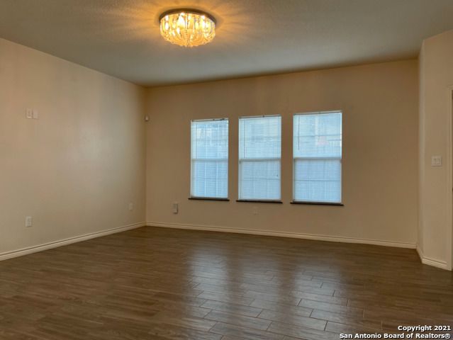7015 Hallie Ridge, San Antonio, TX 78227