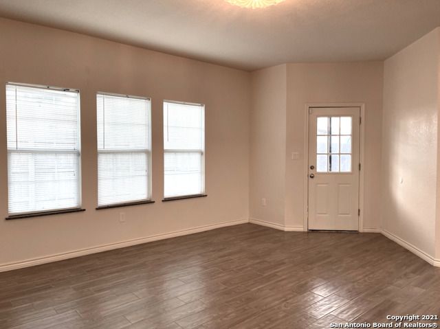 7015 Hallie Ridge, San Antonio, TX 78227